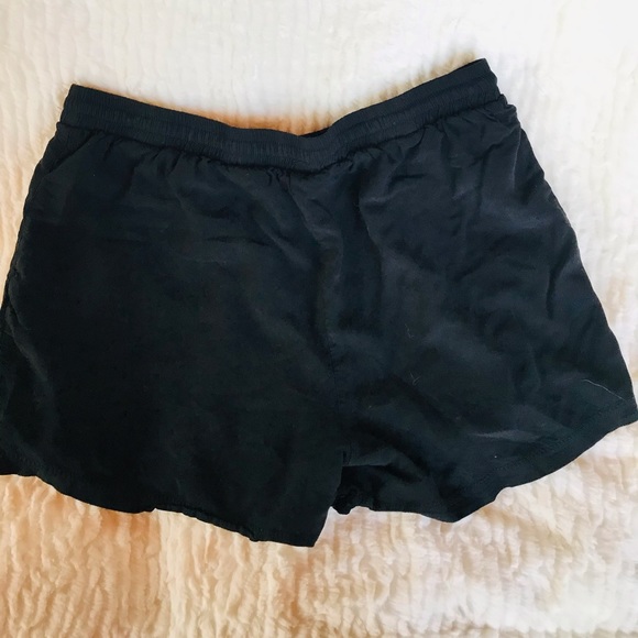 3 elastic band shorts - Picture 7 of 14